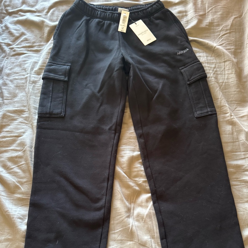 Aritzia Black Sweatpants Wide Leg Cargo